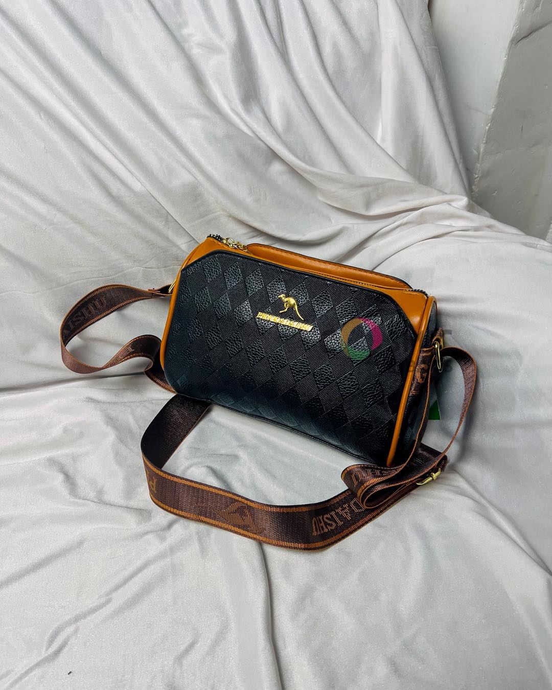 daisu crossbody black Daisu Crossbody Black - Image 1